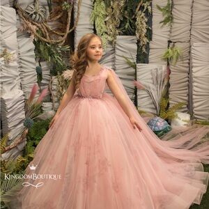 Size 7 Kingdom Boutique Dress